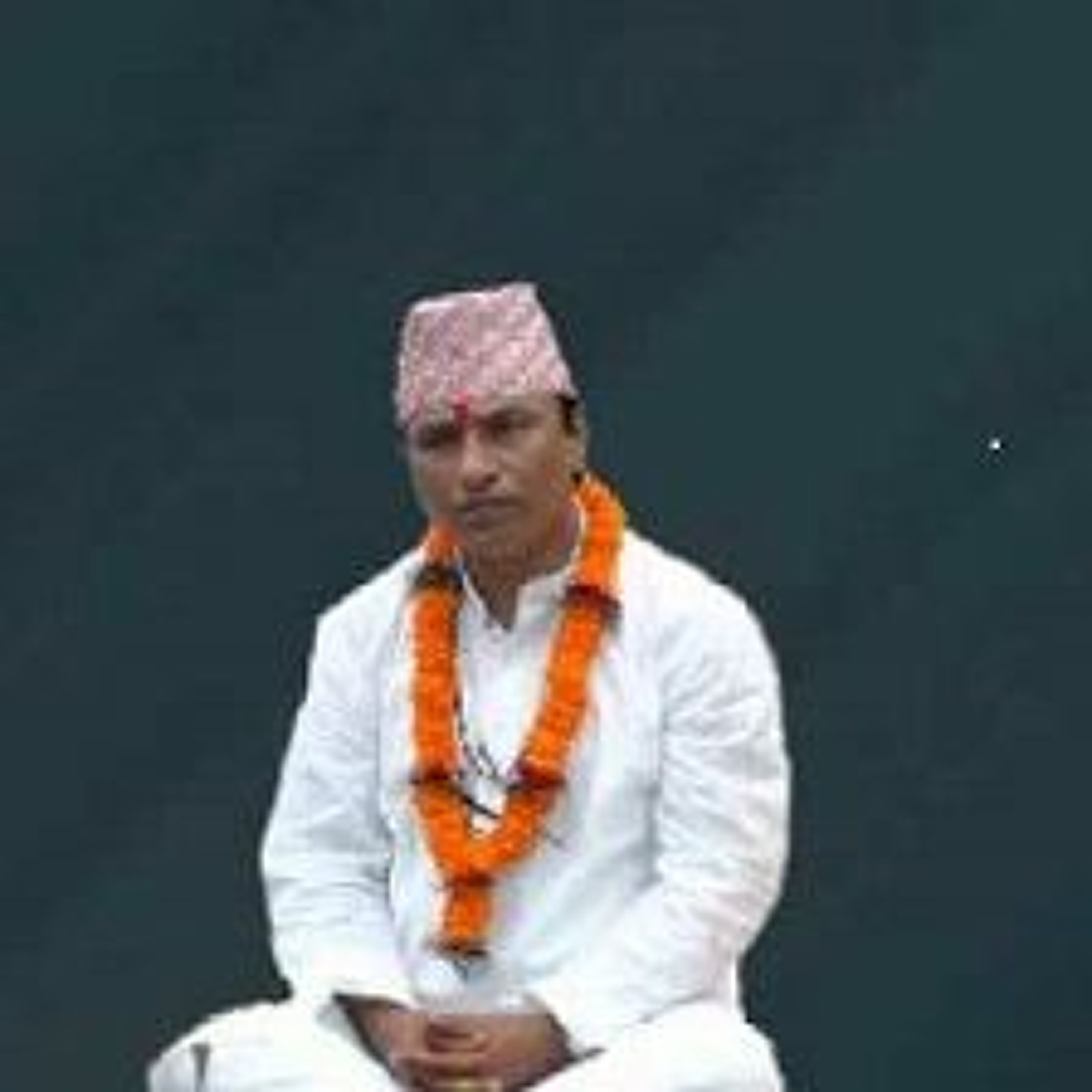 बुद्धि पैसाको लागि तड्पिन्छ, हृदय प्रेमका लागि