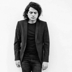 Track of the Day: Andre VII “Sourcery”