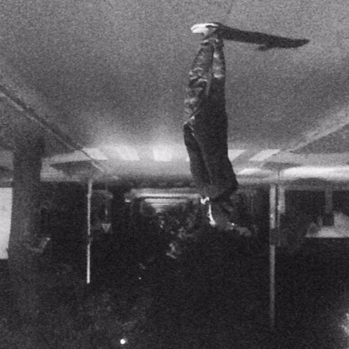 night makes me creepy