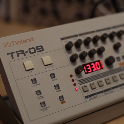 Tweaking hats Roland TR-09