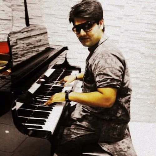 Here we go, the all new cover of Khamoshiyan.   Sung by Shan Rajputh.