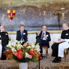 Podiumsgespraech Hommage an Papst em. Benedikt XVI