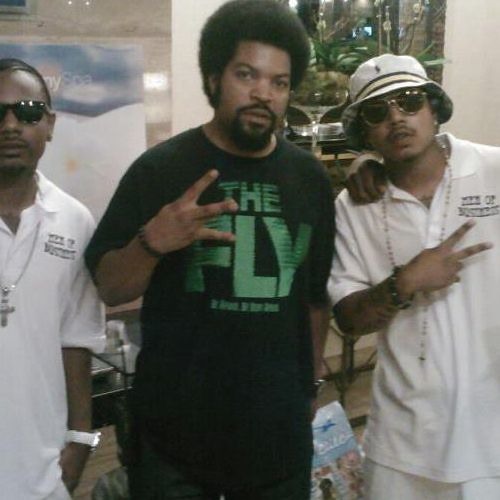 "Shout Out"S/O  KD aka Mula  (SKG)