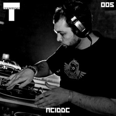 T SESSIONS 005 - ACIDDC