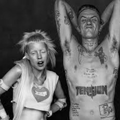 King Abott vs Dis iz Why im Hot