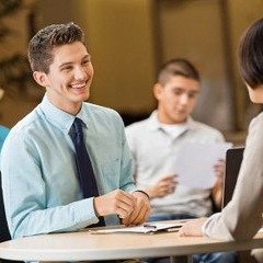 How to stand out at a career fair