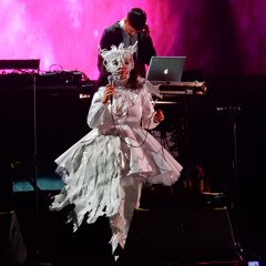 Björk - Isobel (Live At Ceremonia 2017)