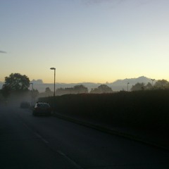 Tizso feat. Caramel - Mi A Kö