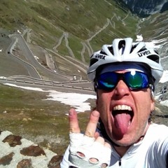 EP 12: "Perry Roubaix" w/ Perry ap Gwynedd - Guitarist and Welsh Cycling Commentator