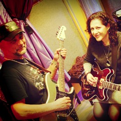 "Moonlight Stroll" by Milana feat. Roger Chandler (with live video)