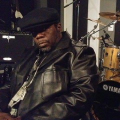 Sonnie Seegz " What You Do To Me" Feat. Alicia Renne