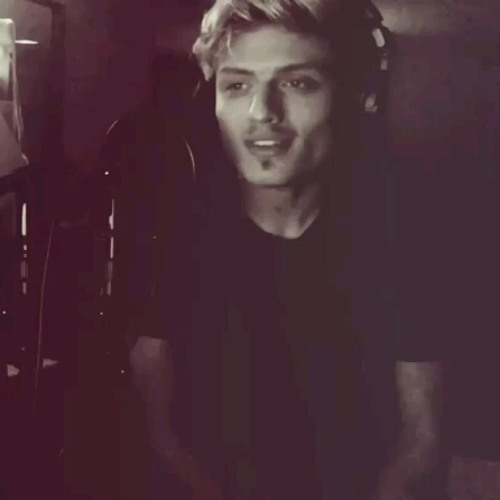 Poobon Cover Hidden - Pas Chi Shod