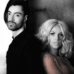 Amna Feat. Robert Toma - La Capatul Lumii