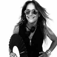 Mina La Finca : Looking After You Mix