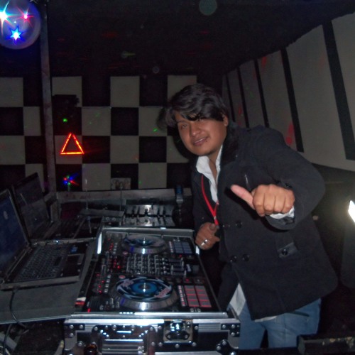 ANGEL GUARACA UN DELITO FULL BASS