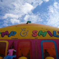 Sound of woman trying to organise 5 kids at the bouncy castle