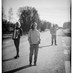 Suudlus Läbi Jäätunud Klaasi