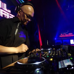 WALKING IN THE RHYTHM 2017 -Dr BEAT Rmx