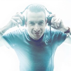 Michael More " This is Retro 6 "