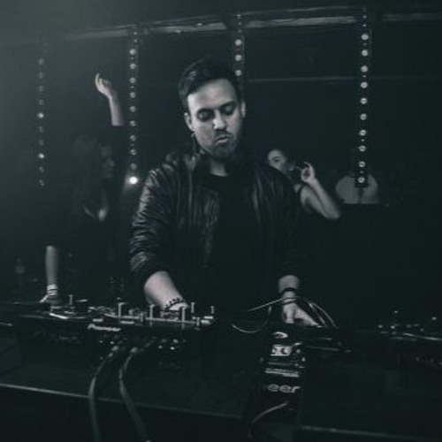 Maceo Plex - 5th Dimensional Groove (ft. Swayzak)