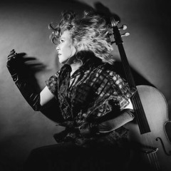 Zoë Martlew - "Quintaura" for cello and pre-recorded cellos