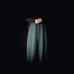 ٍوابقي لبوحكِ صُندوقَ سر