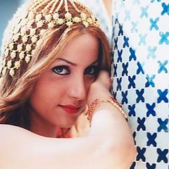 أيا لك نظرة