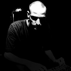 Stan Grewzell @DARK FREQUENCY #27.04.17