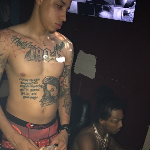 💰🏃🏾🎹🎧