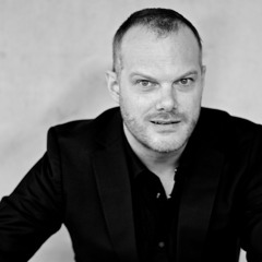 Episode 7 - Lars Vogt on Chamber Music with Friends and Balancing Piano with Conducting