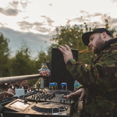 Aidan Doherty 2nd half of set recored live @ WUITW 29.04.17 (sunrise)