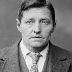 S1 E9 Harry Crawford