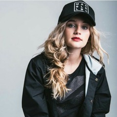 Hollyn - In Awe (Official Audio) *Re-uploaded