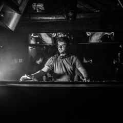 Live @ Warung Beach Club 21-04-2017