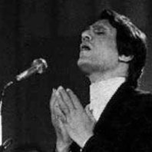 يا فرحة كانت ماليه عينيه >> واستكترتها الدنيا عليه - عبد الحليم