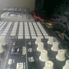 Matezz Therapy (live)