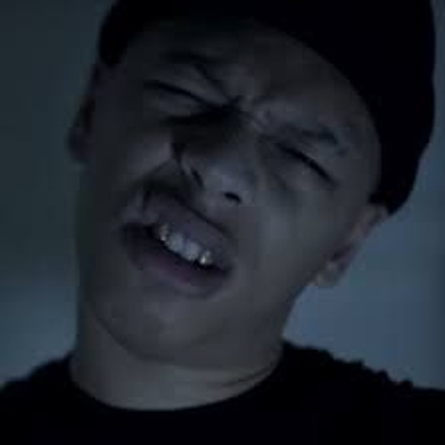 Izzie Gibbs - Daily Duppy S:05 EP:21 | GRM Daily