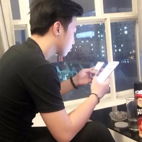 Max Huỳnh : Sự Khác Biệt