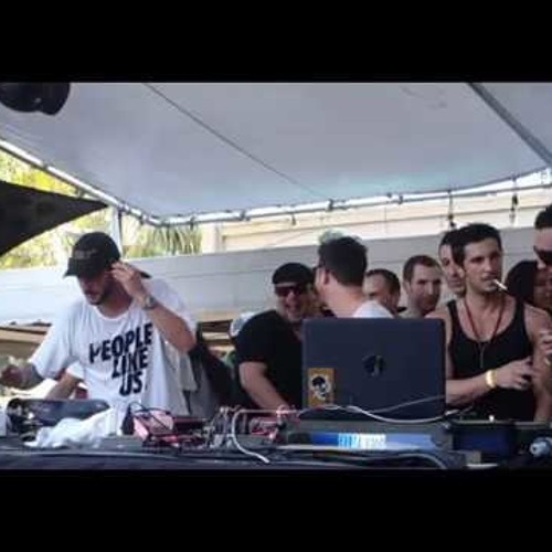 Loco Dice b2b Luciano Essential MIx April 2017