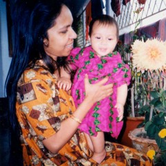 Tori Jonno.(Moushumi Bhowmik cover)