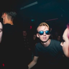 A I Dan - Six Conjoining Cracks