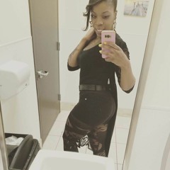 Caress Im not Hollywood