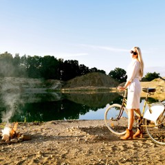 Skylar Fri - Dream Too Much