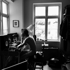 I Would if I Could But i Can't (Acoustic Live Cover)