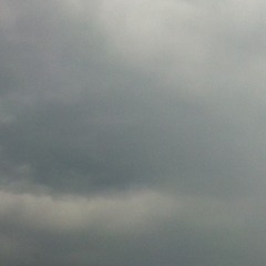 Biches et Le Son Du Placard Whatever Original Mix