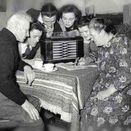 Stream Radiofonia Radionovela Em Busca Da Felicidade by Maine