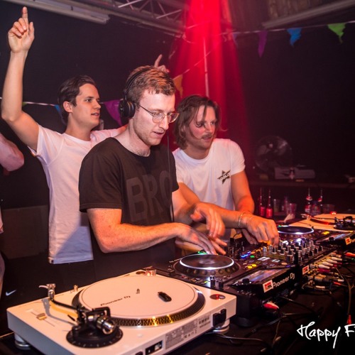 Kingsday 2017 with The Happy Feelings & Vriendje Van Ferry @ Disco Dolly