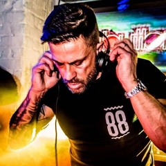 Lee Butler - House Jackin Beats & Disco Treats  2