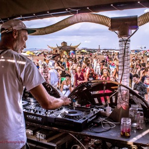 PIERRE ESTIENNE ~ Afrikaburn 2017 / The SPIRIT Train / Wednesday 16h00-18h00