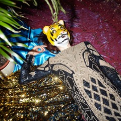 Auffallen durch Umfallen